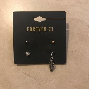 Forever 21 4-pack earrings